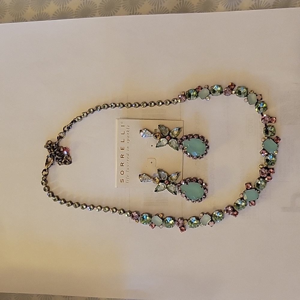 Sorrelli necklace earring set